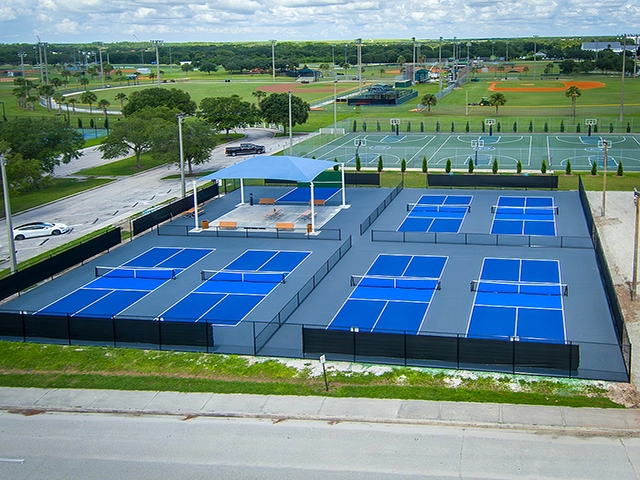 Sơn sân pickleball nền bê tông 10 lớp US DECOTURF